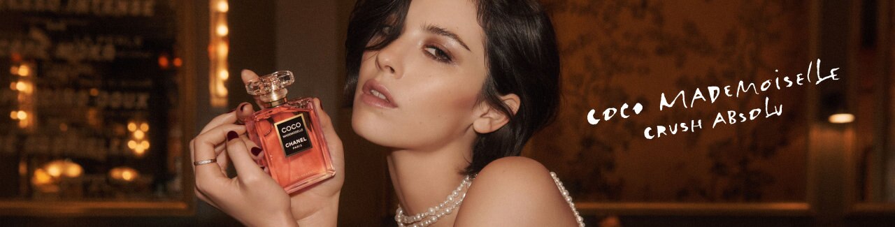 CHANEL Banner