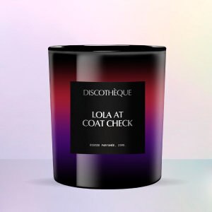  Lola at Coat Check Candle 220g​