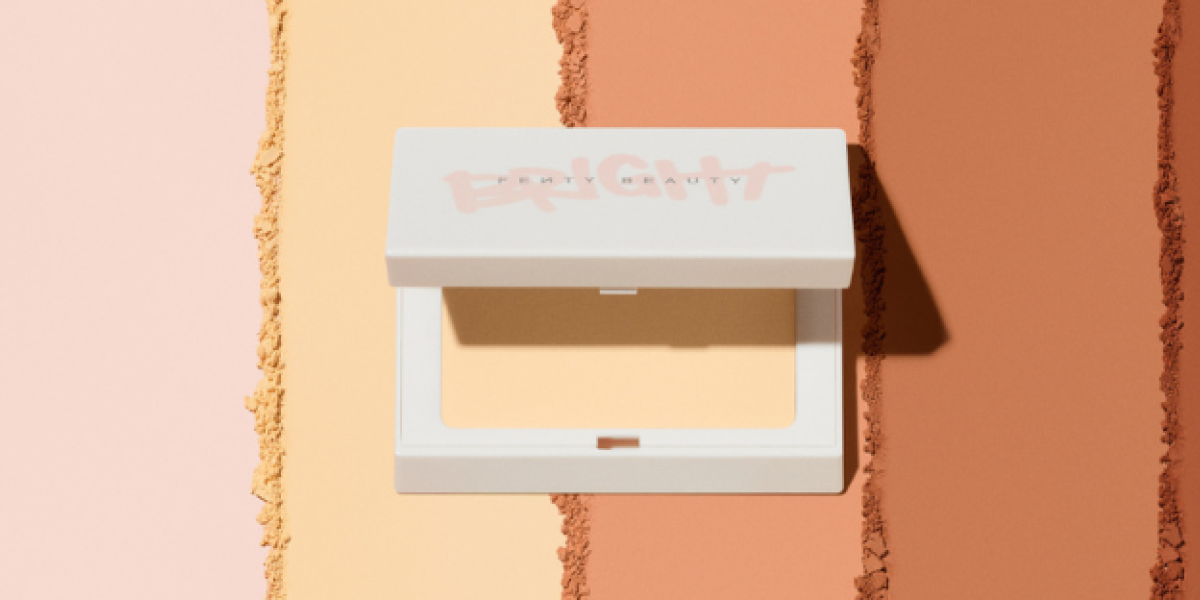 Fenty Beauty Brightening + Blurring Powder 
