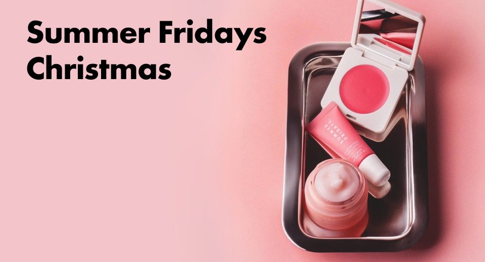 This pink set features our award-winning moisturiser, lip care and a full-size blush