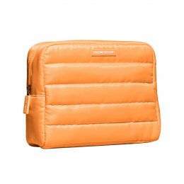FREE Puffer Pouch when you spend £45 on Glow Recipe.*