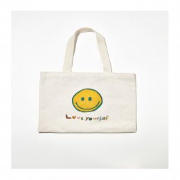 FREE Smile Eco Bag when you spend £45 on Mixoon.*