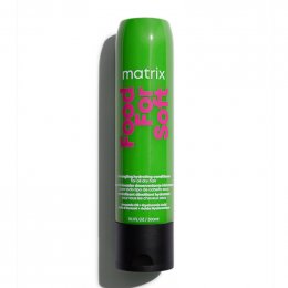 FREE Total Results Food For Soft Conditioner 50ml when you spend £40 on Matrix.*