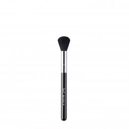 Free F05 Contour Brush when you spent £30 on Sigma Products.*