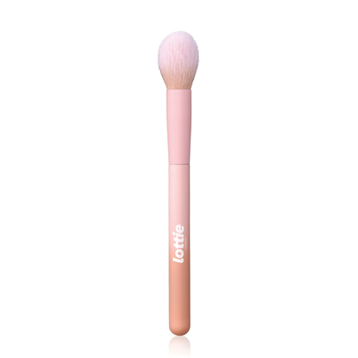 Graph crater dilute Lottie London Tapered Highlighter Brush - Feelunique