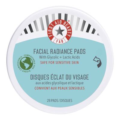 FIRST AID BEAUTY KP Bump Eraser Body Scrub 10% AHA  28 Pads